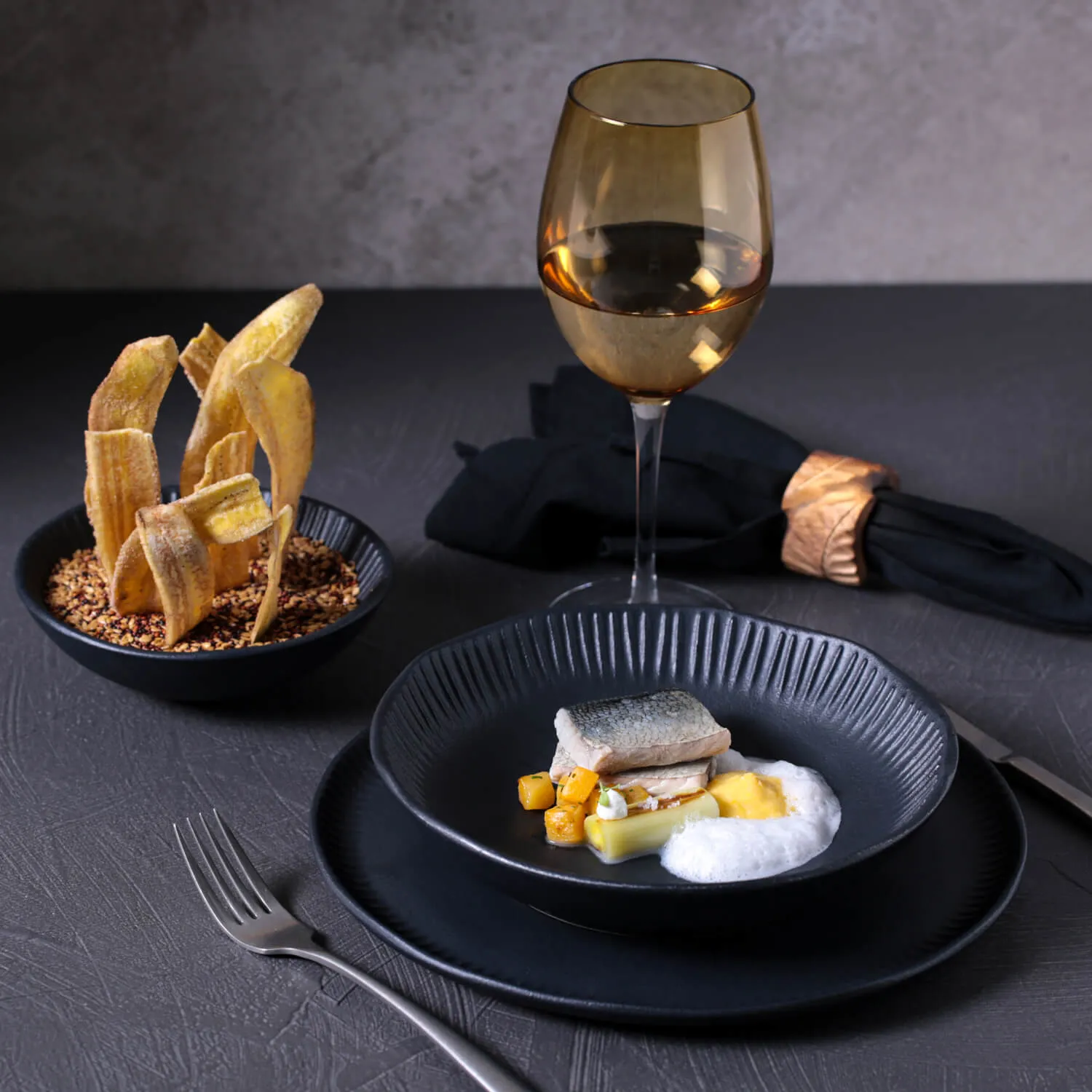 Conjunto com 6 Pratos Fundo Linhas Preto Matte Ø22,5cm 830ml