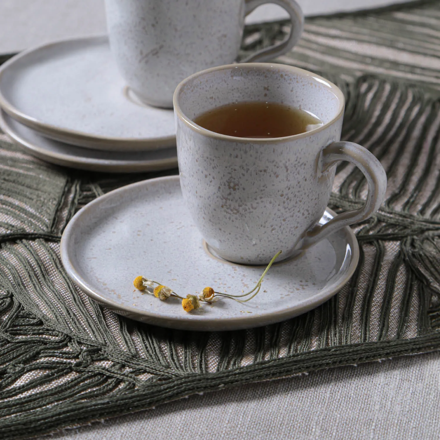 Conjunto com 6 Xícaras De Chá com 6 Pires Descentralizado Latte 170ml