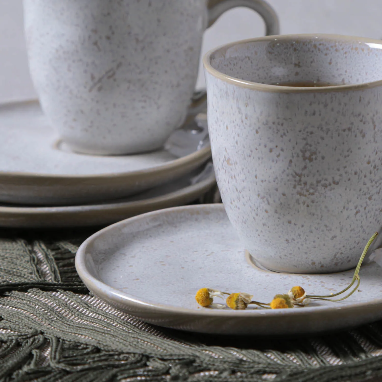 Conjunto com 6 Xícaras De Chá com 6 Pires Descentralizado Latte 170ml