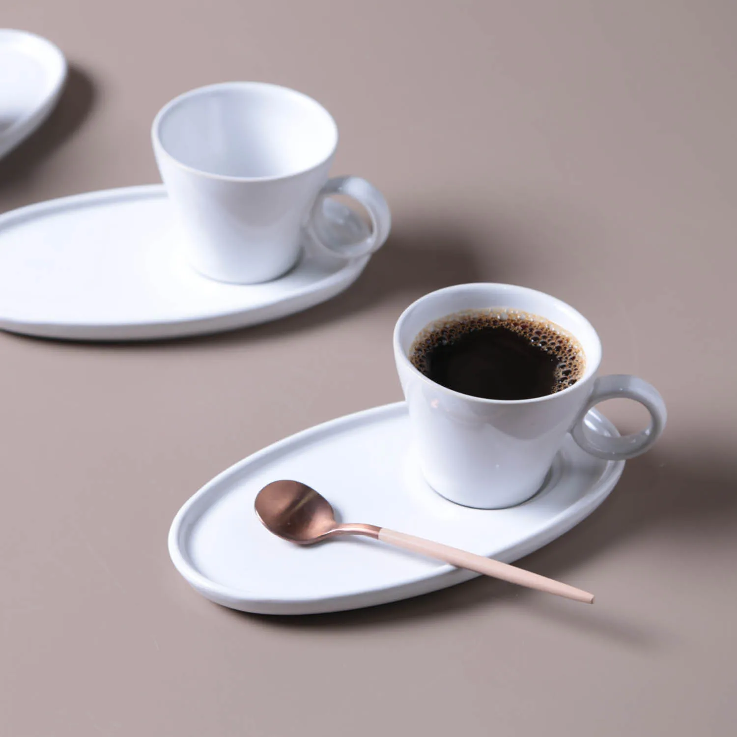 Conjunto com 6 Xícaras de Café Neo com Pires Oval New White 110ml