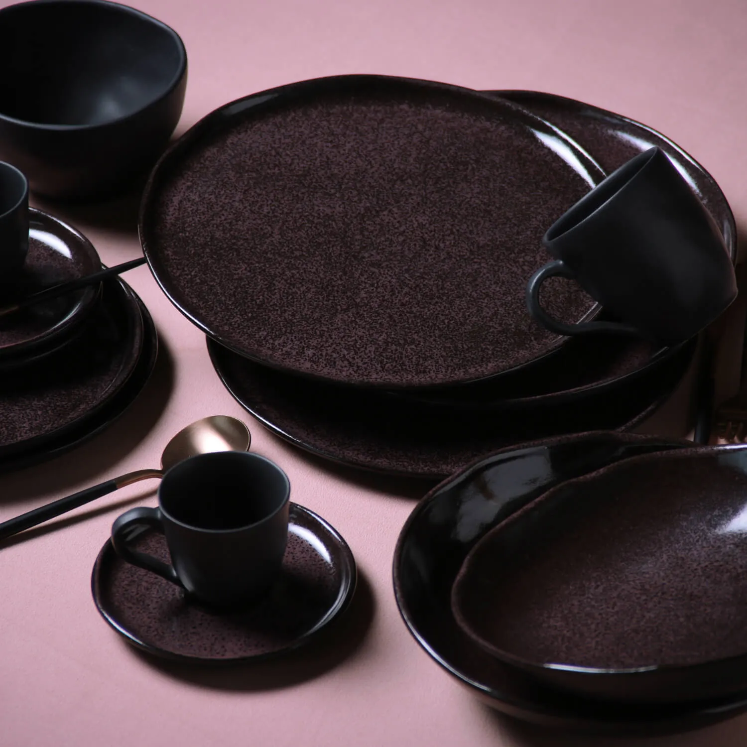 CONJUNTO C/ 6 PRATOS DE SOBREMESA BIO STONEWARE GRAPE MATTE Ø 21,5cm