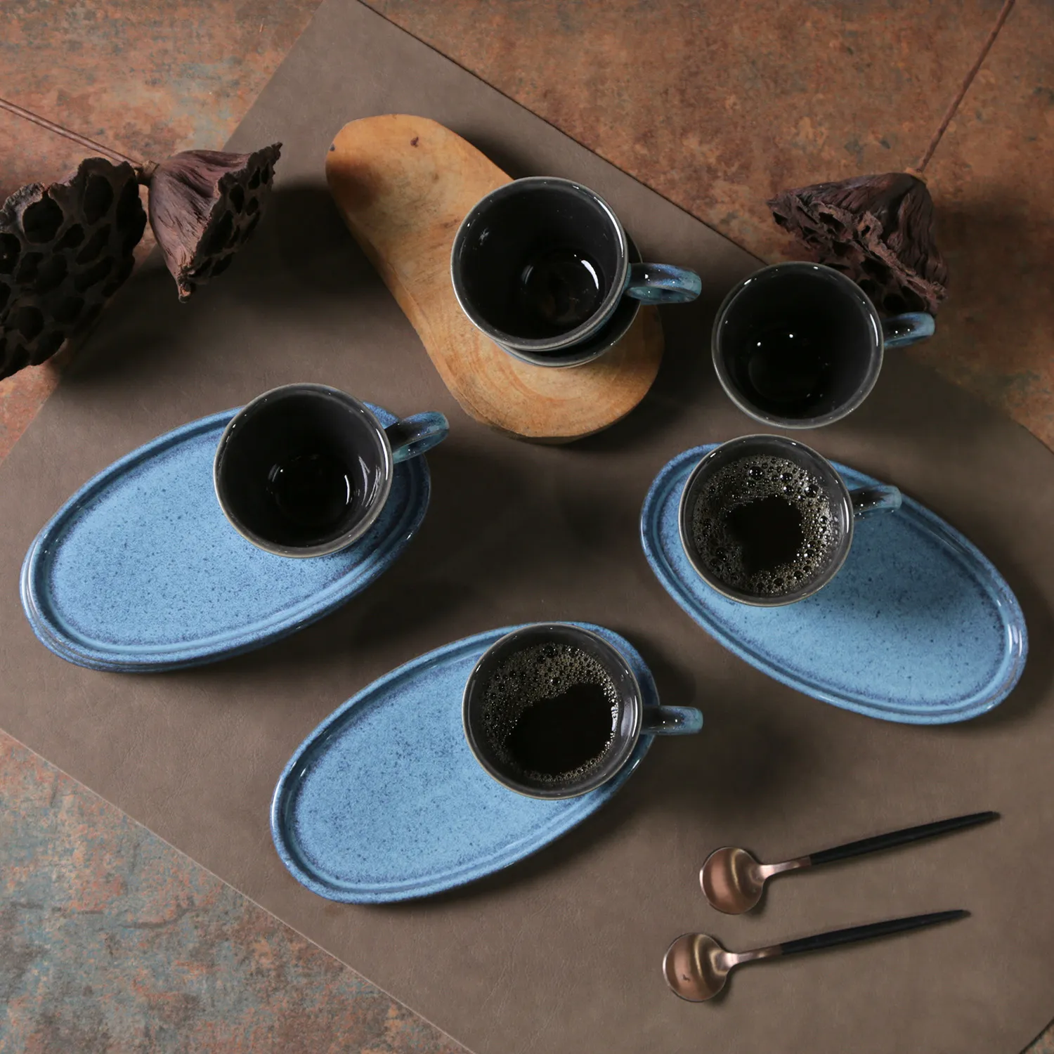Conjunto com 6 Xícaras de Café Neo com Pires Oval Breeze 110ml