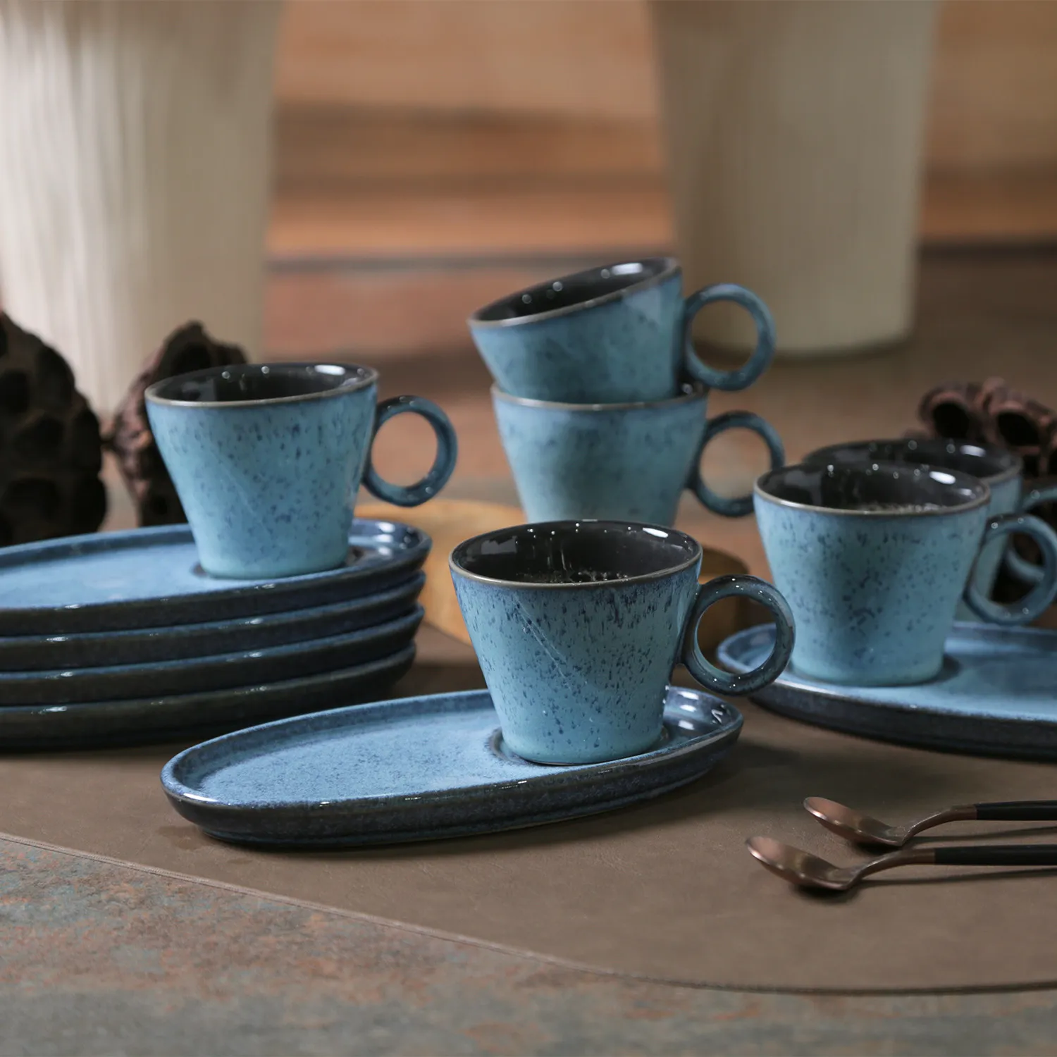 Conjunto com 6 Xícaras de Café Neo com Pires Oval Breeze 110ml