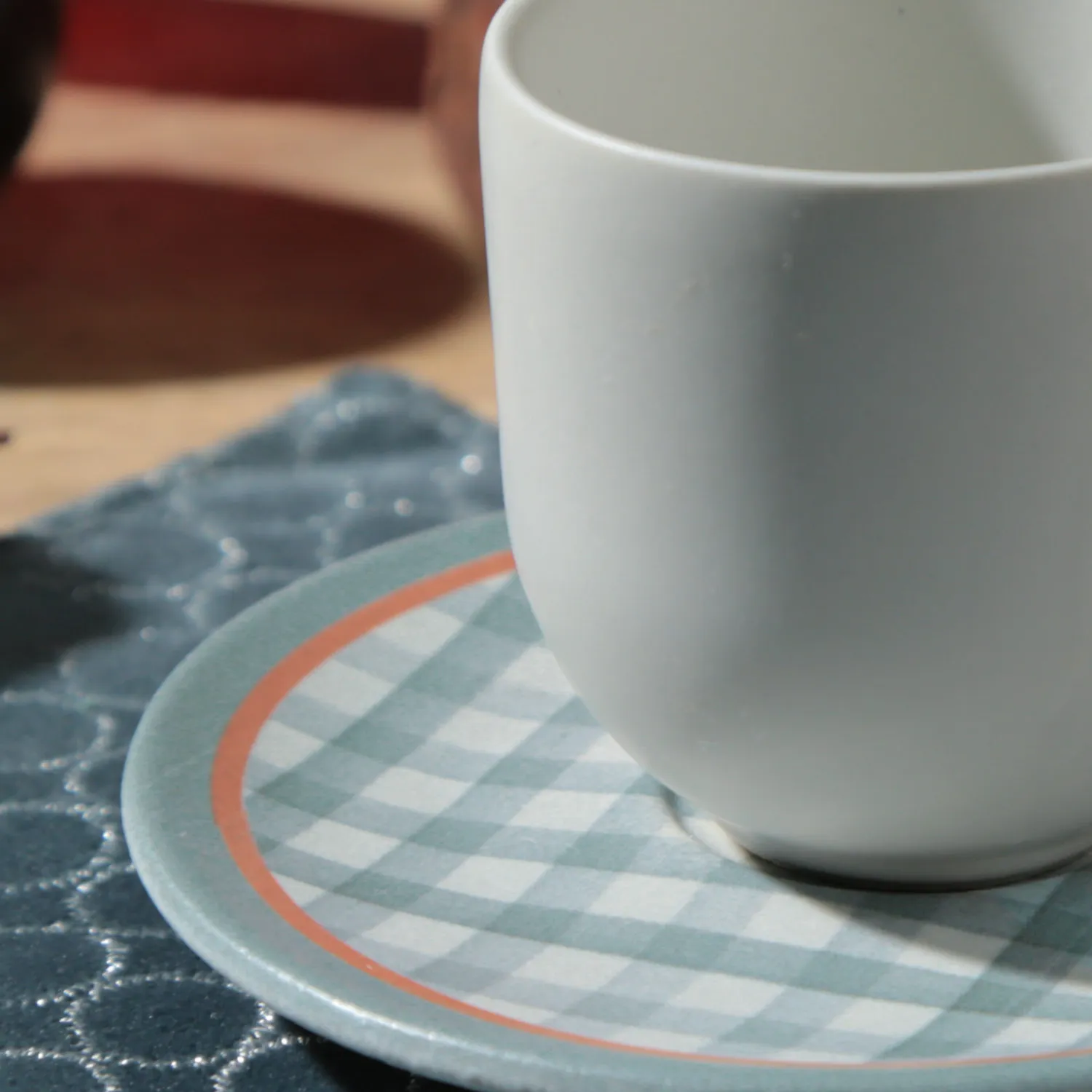 Conjunto com 6 Xícaras de Café com Pires Coup Stoneware Tempo de Festa 97ml